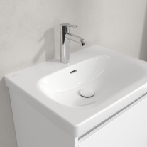 Lavoar suspendat Villeroy&Boch Skyla 60 cm, CeramicPlus, alb alpin